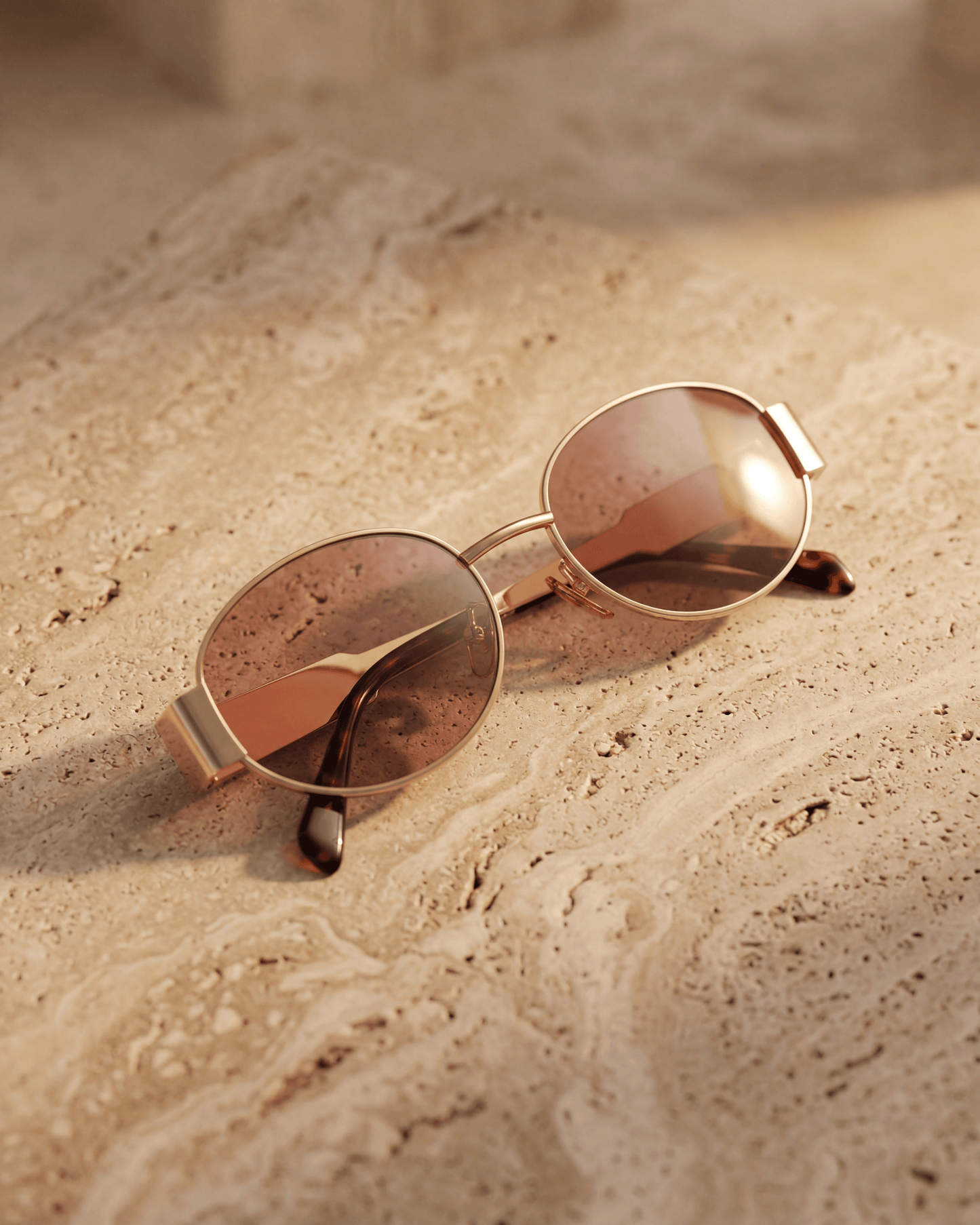 ASTRA — Oval metal sunglasses